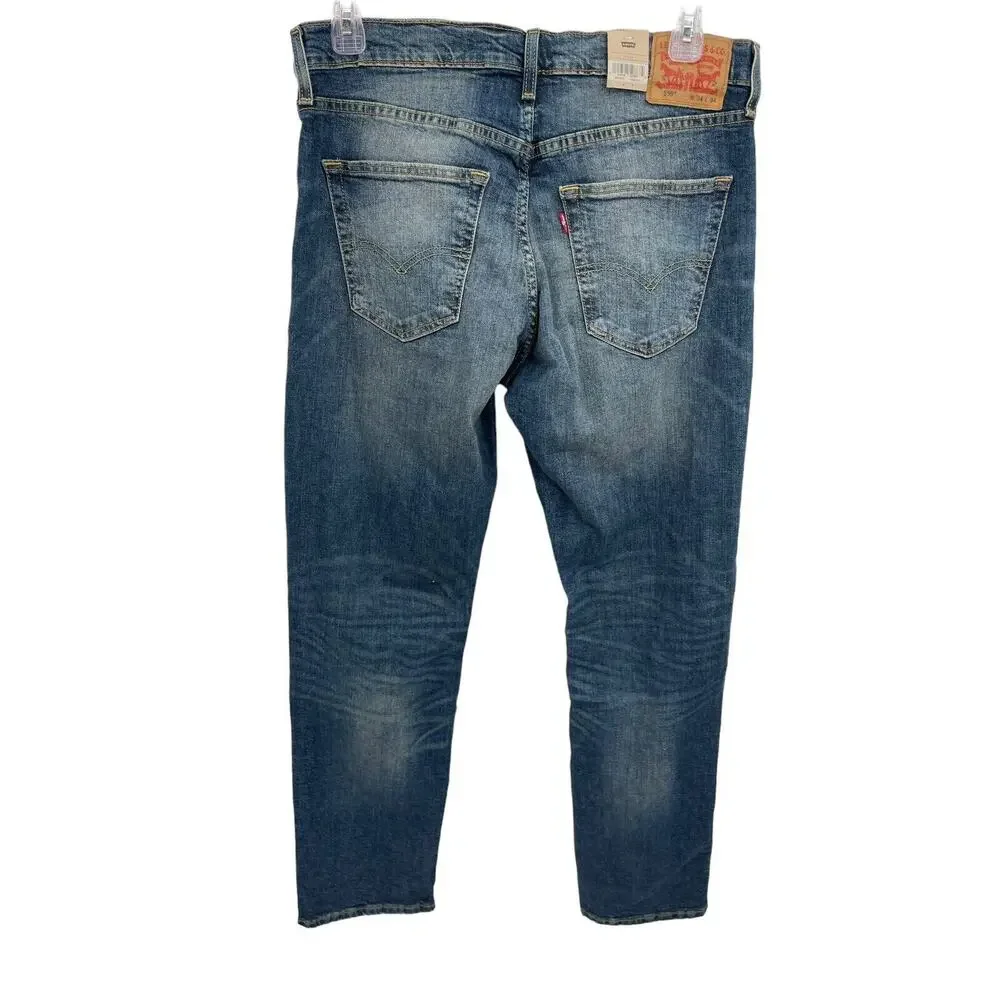 NWT Levi’s 559 Jeans Relaxed Straight Stretch Waist 37” 34 Inseam